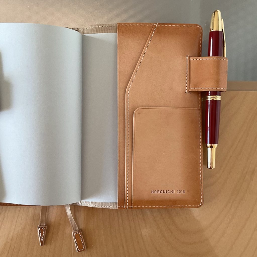 日焼けしたヌメ革